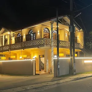 Rivinson Hotel